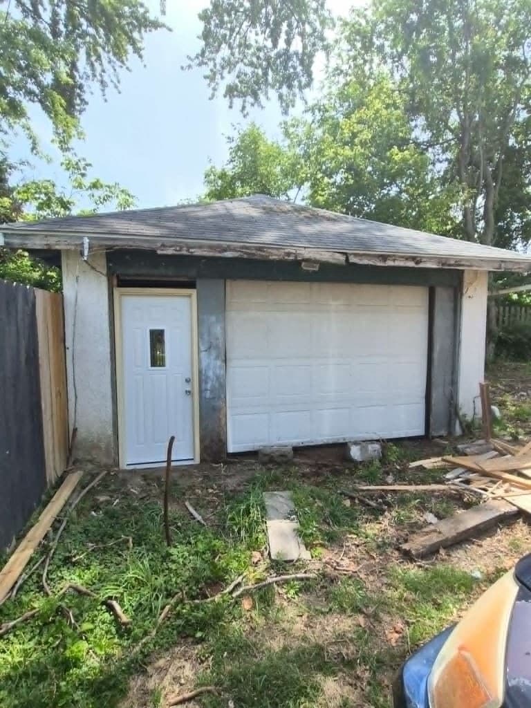 Garage Door Panel Replacement in Lima, Ohio
